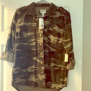 Forever 21 army fatigue button down shirt size S
